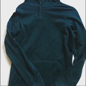 Nike women fleece pull over